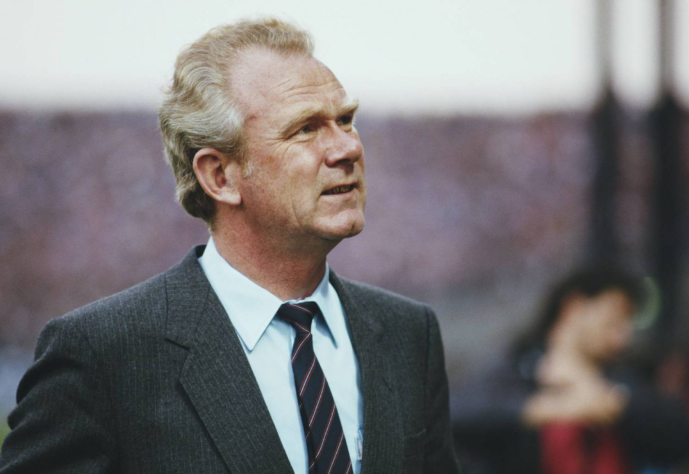 managers with the most trophies